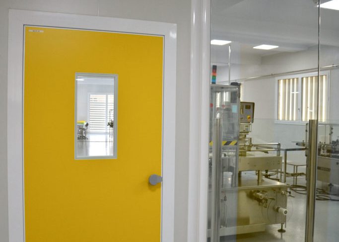 puerta-batiente-4-683x1024